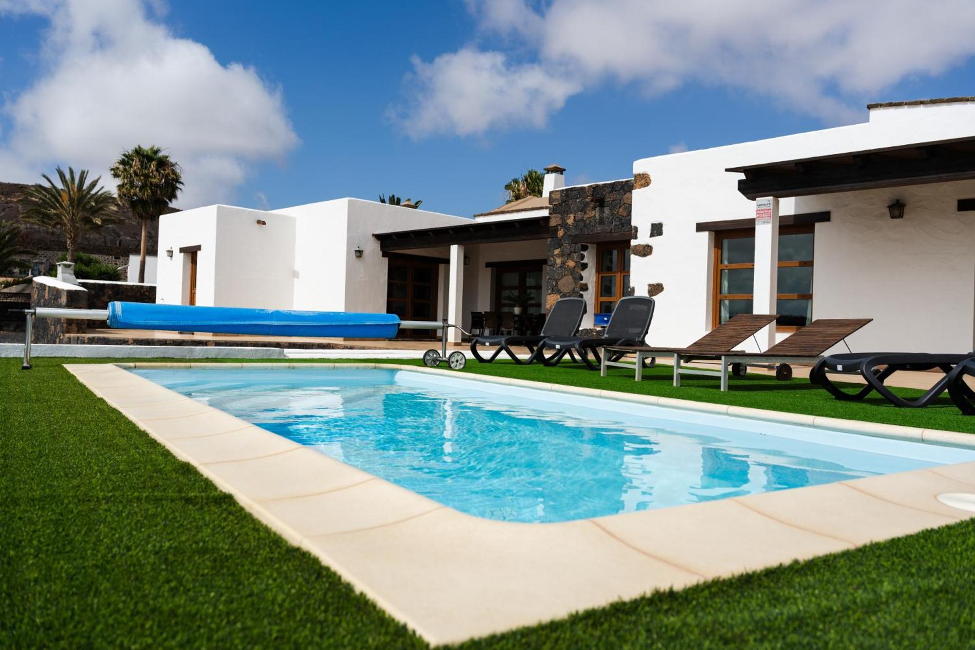 Villa Volcan2 Rural Private Pool By Holidays La Oliva